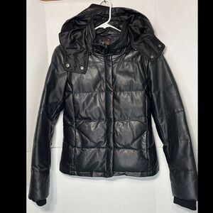 Danier Womens Small Black Quilted Leather Puffer Jacket with Hood